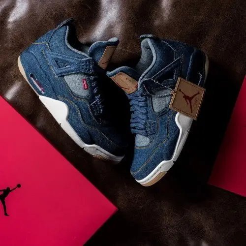 AIR JORDAN 4 LEVIS DENIM SEMI UA