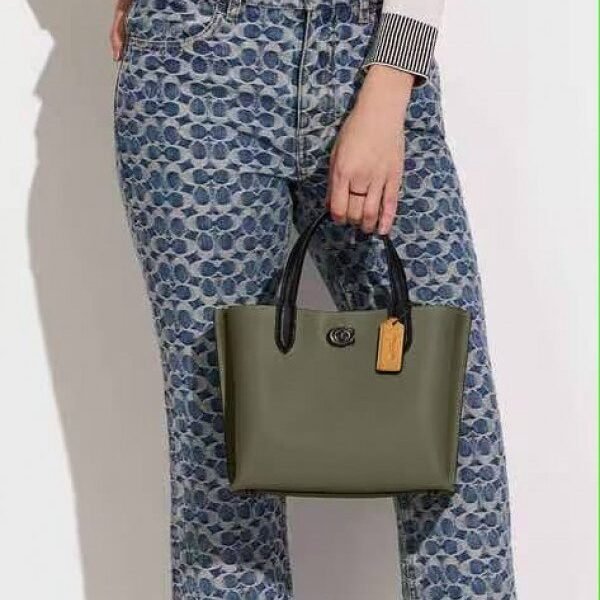 Coach Willow Leather Tote 24 In Colorblock Olive Green With Shoulder Strap & Dust Bag 8561(LB)