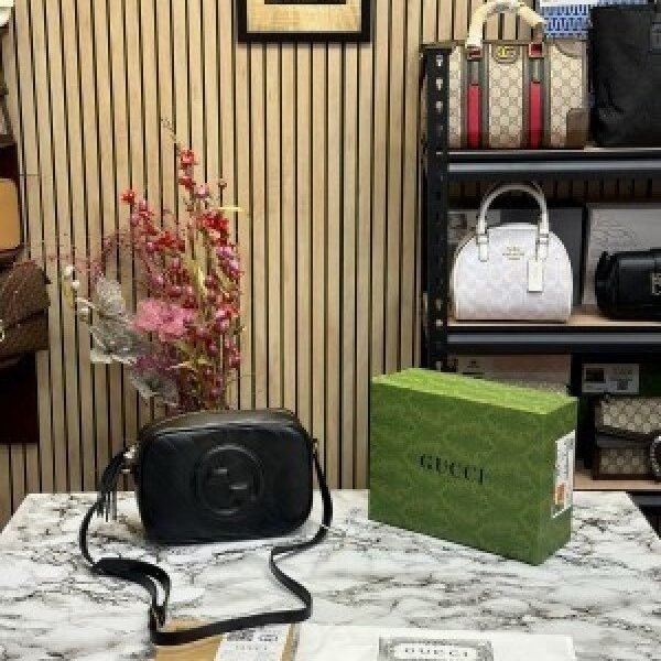 GUCC I SOHO LEATHER HANDBAG WITH OG BOX AND DUST BAG (BLACK) (S5)(MT)
