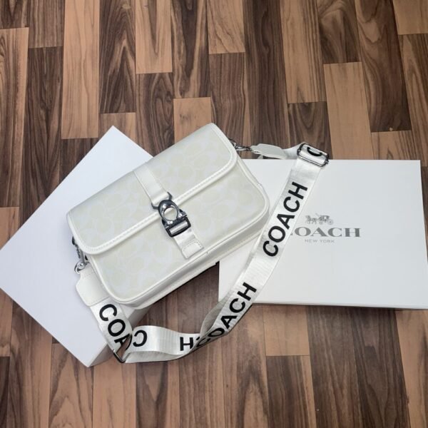 Coach league messenger bag in signature With folding box 260(BR)